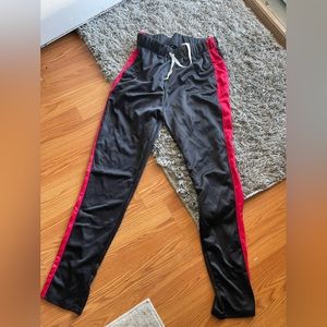 Trackpants